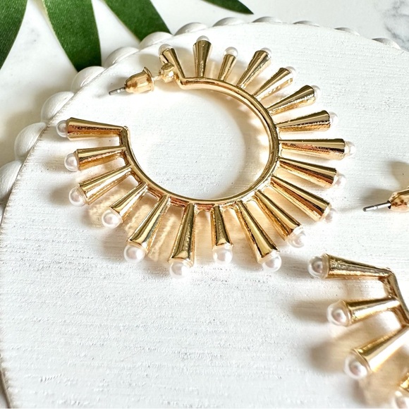 2/$30🌵 Gold Tone Sun Ray Faux Pearl Hoop Sunburst Circle Earrings Jewelry Boho - Picture 6 of 8